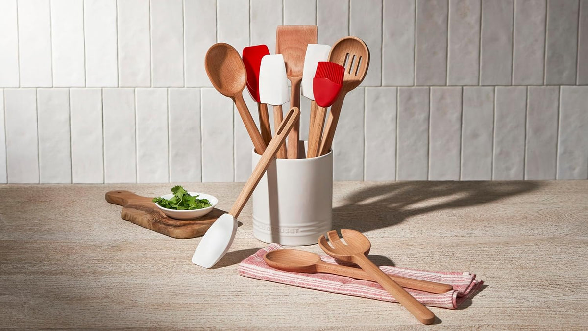 Le Creuset Silicone Signature Basting Brush, Oyster